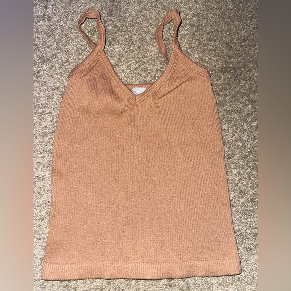 brown tank top